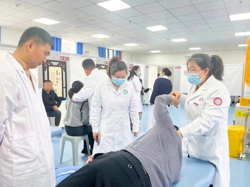 中醫(yī)義診進基層 健康服務暖人心——延安市中醫(yī)醫(yī)院康復科赴甘泉縣中醫(yī)醫(yī)院開展中醫(yī)養(yǎng)生保健義診活動